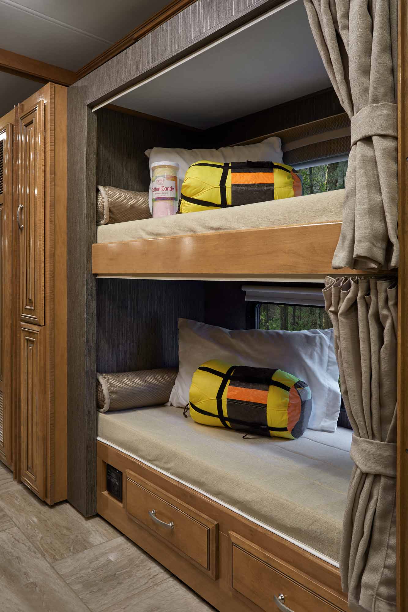 Aria Class A Diesel Motorhomes | Thor Motor Coach