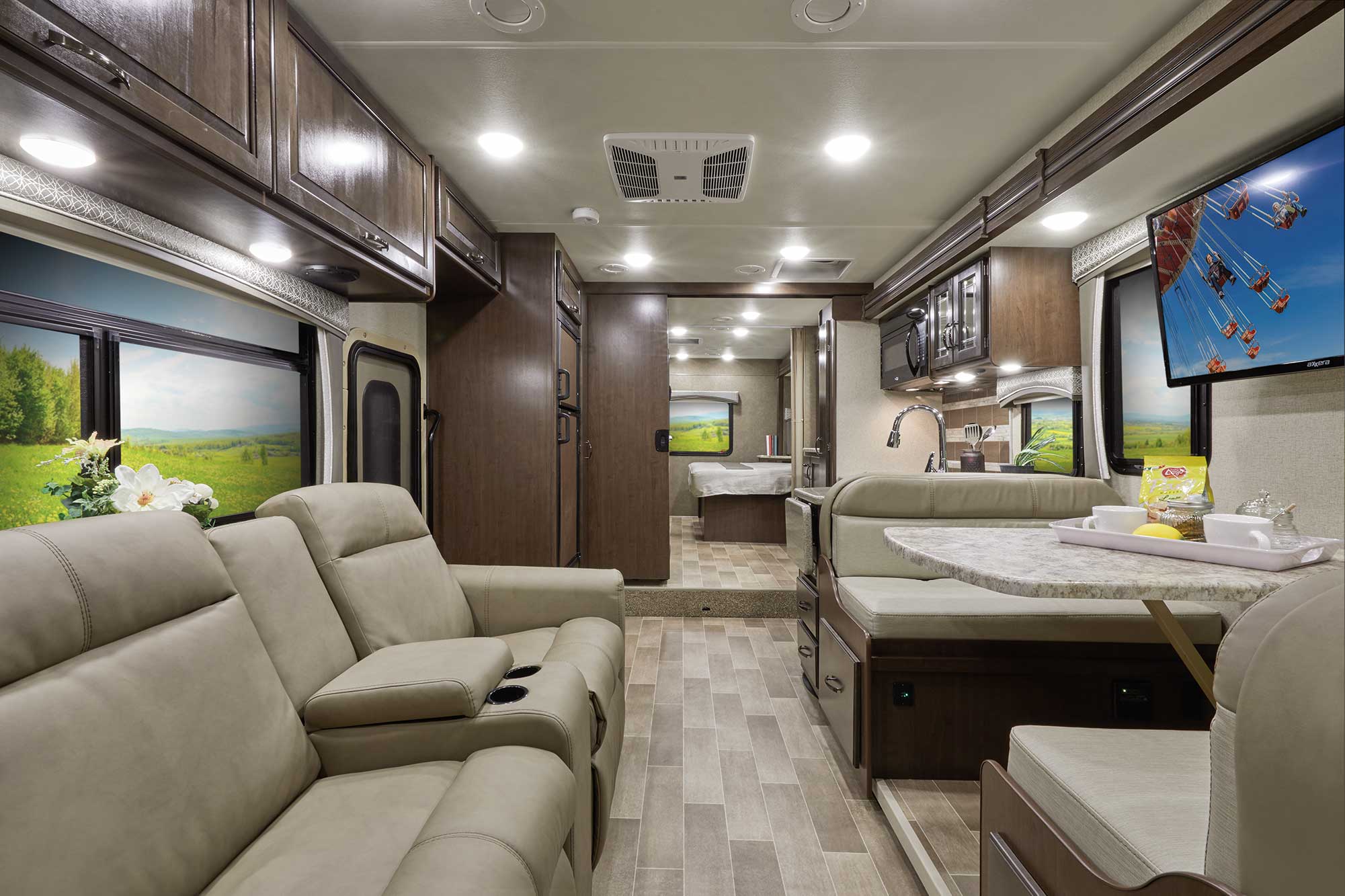 Chateau Class C Motorhomes Thor Motor Coach