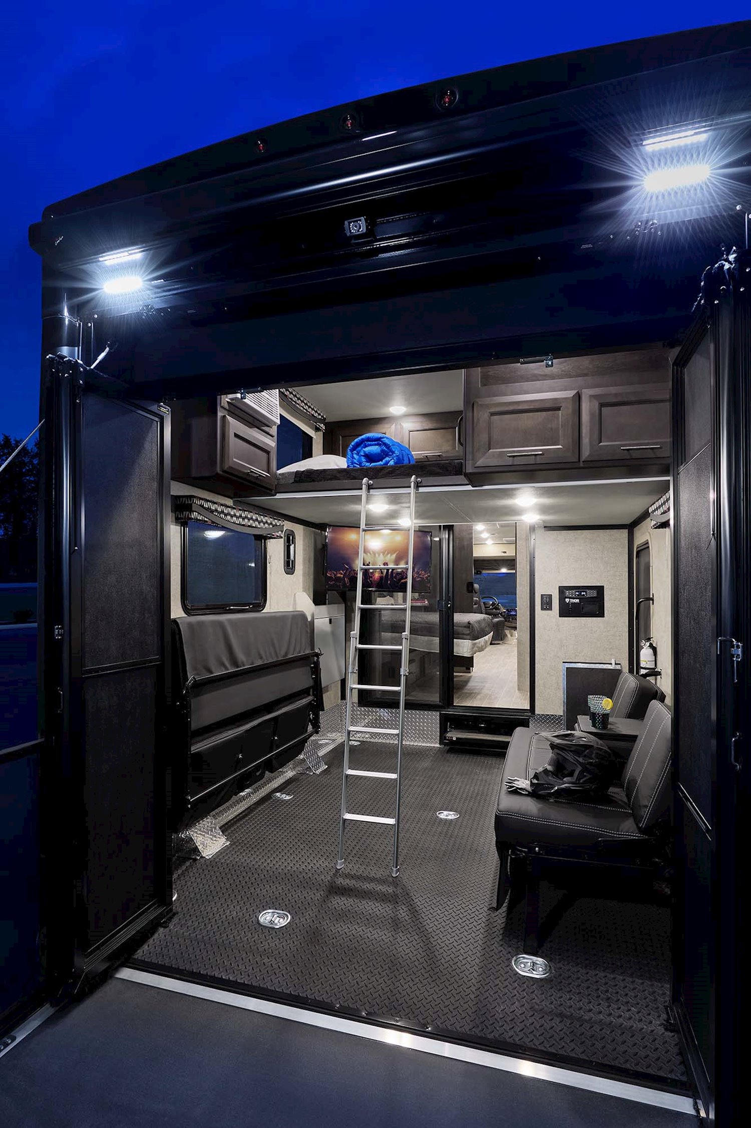 Outlaw Class A Gallery